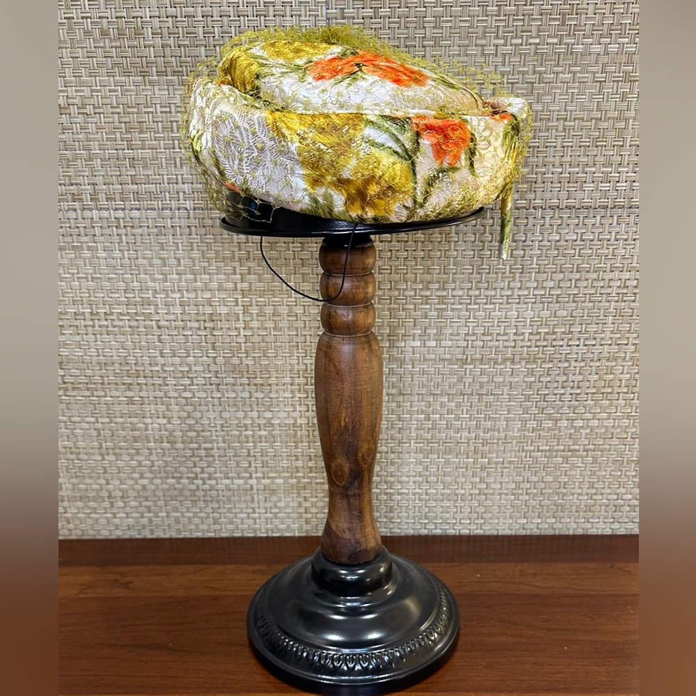 🌟2xHP🌟VTG 1950s-60s Floral Brocade Hat w/ Netting Stunning Mid-Century Pillbox - Picture 4 of 8